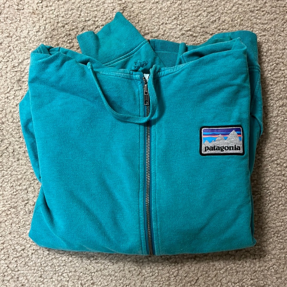 Patagonia Men’s Teal Zip-Up Hoodie Size M